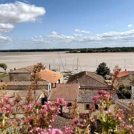 Appartement En Coeur De Village Bourg-sur-Gironde Exterior photo